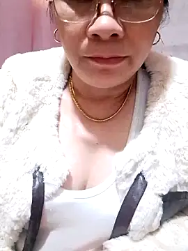 small-house123 online show from November 2025 06:03:02 AM