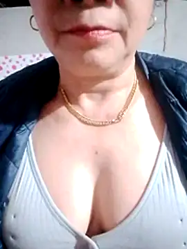 small-house123 online show from January 2026 12:23:02 PM