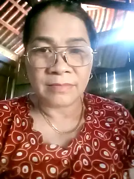 Snapshot of small-house123 chatting on November 2025 03:10:02 AM small-house123 online show from November 2025 03:10:02 AM