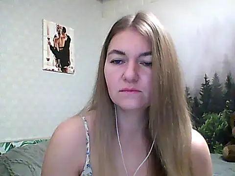 Snapshot of CandyOLimeX chatting on December 2025 10:32:01 PM CandyOLimeX online show from December 2025 10:32:01 PM