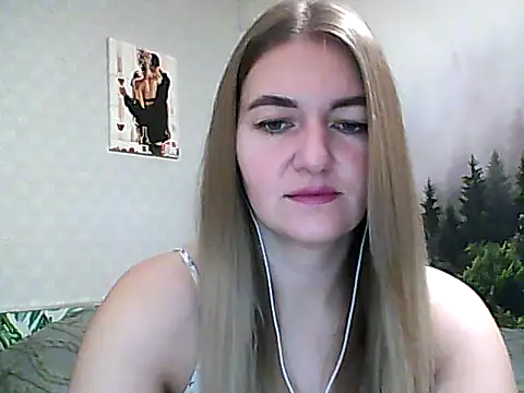 Snapshot of CandyOLimeX chatting on November 2025 10:58:01 PM CandyOLimeX online show from November 2025 10:58:01 PM