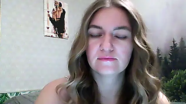 Snapshot of CandyOLimeX chatting on November 2025 09:04:01 PM CandyOLimeX online show from November 2025 09:04:01 PM