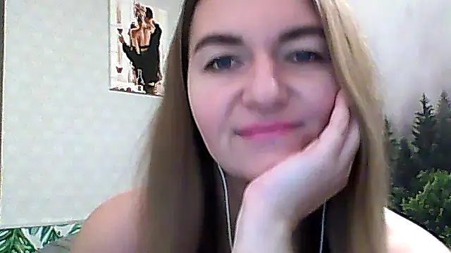 Snapshot of CandyOLimeX chatting on December 2025 09:03:02 PM CandyOLimeX online show from December 2025 09:03:02 PM