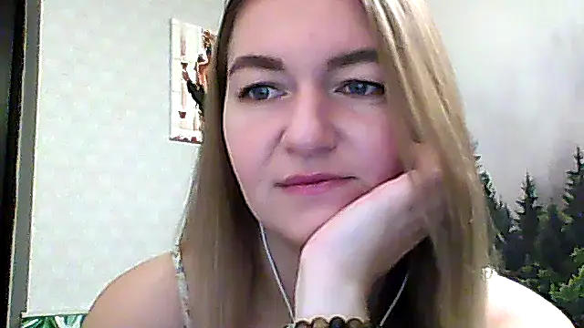 Snapshot of CandyOLimeX chatting on November 2025 10:10:01 PM CandyOLimeX online show from November 2025 10:10:01 PM