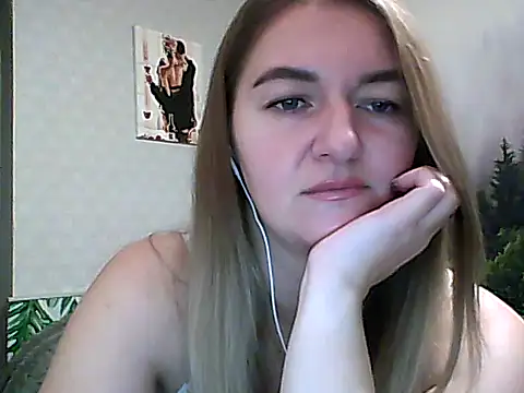 Snapshot of CandyOLimeX chatting on November 2025 09:29:01 PM CandyOLimeX online show from November 2025 09:29:01 PM