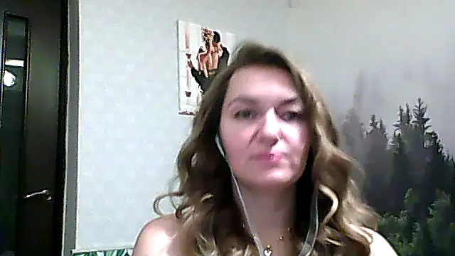 Snapshot of CandyOLimeX chatting on December 2025 09:31:02 PM CandyOLimeX online show from December 2025 09:31:02 PM