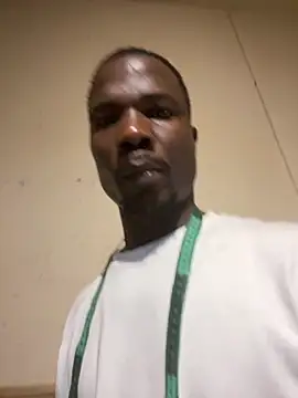 Snapshot of Ndodemnyama@xh chatting on November 2025 08:23:02 PM Ndodemnyamaxh online show from November 2025 08:23:02 PM