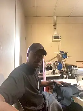 Snapshot of Ndodemnyama@xh chatting on November 2025 08:02:02 PM Ndodemnyamaxh online show from November 2025 08:02:02 PM