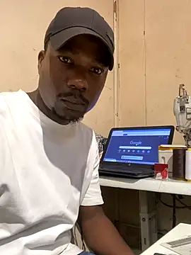 Snapshot of Ndodemnyama@xh chatting on November 2025 05:45:01 AM Ndodemnyamaxh online show from November 2025 05:45:01 AM