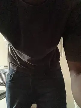 Snapshot of Ndodemnyama@xh chatting on December 2025 07:07:02 AM Ndodemnyamaxh online show from December 2025 07:07:02 AM