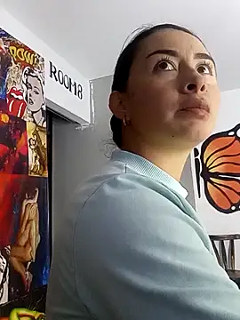 Snapshot of NathyMilf_ chatting on November 2025 11:27:01 PM NathyMilf online show from November 2025 11:27:01 PM