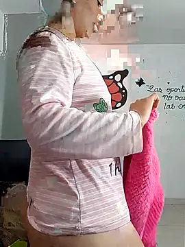 Snapshot of NathyMilf_ chatting on November 2025 11:33:02 AM NathyMilf online show from November 2025 11:33:02 AM