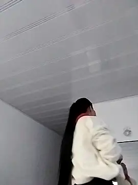 Snapshot of NathyMilf_ chatting on November 2025 11:04:02 AM NathyMilf online show from November 2025 11:04:02 AM