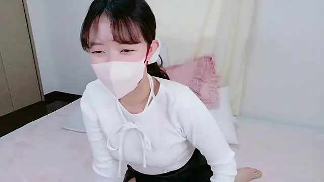 Snapshot of Sana_84 chatting on February 2026 05:18:02 AM Sana 84 online show from February 2026 05:18:02 AM