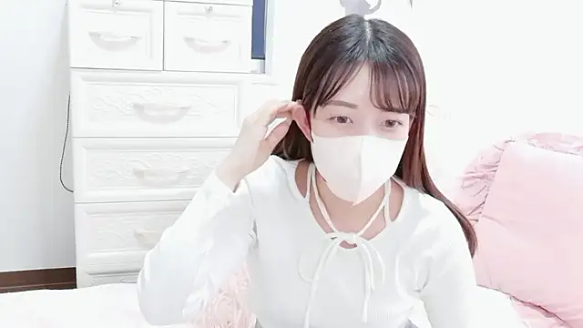 Snapshot of Sana_84 chatting on May 2026 09:17:02 AM Sana 84 online show from May 2026 09:17:02 AM