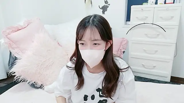 Snapshot of Sana_84 chatting on May 2026 09:23:01 AM Sana 84 online show from May 2026 09:23:01 AM