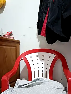 Snapshot of momo-ba chatting on November 2025 09:47:01 AM momo-ba online show from November 2025 09:47:01 AM