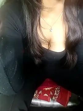 Snapshot of Hey_shiviii chatting on February 2026 10:06:01 AM Hey shiviii online show from February 2026 10:06:01 AM