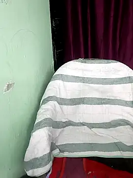 Snapshot of Hey_shiviii chatting on February 2026 04:04:02 PM Hey shiviii online show from February 2026 04:04:02 PM