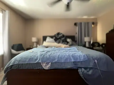 Antnjon online show from March 2026 06:00:01 PM