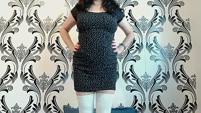 Snapshot of CharmingPearl chatting on February 2026 08:11:02 AM CharmingPearl online show from February 2026 08:11:02 AM