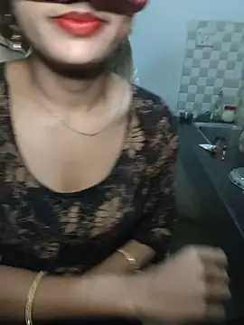 baby Cpl21 online show from February 2026 12:40:02 AM