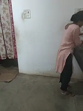 baby Cpl21 online show from February 2026 03:37:01 AM