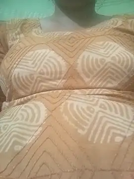 Tina 250 online show from April 2026 04:43:02 PM