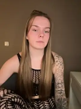 LisaFreierxx online show from February 2026 08:05:02 PM