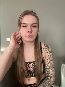 LisaFreierxx online show from February 2026 03:14:01 PM