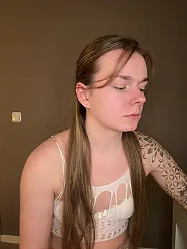 LisaFreierxx online show from February 2026 09:12:02 PM