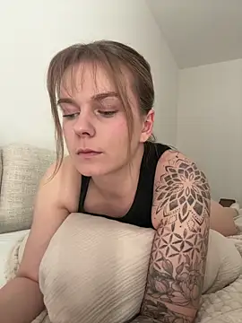 LisaFreierxx online show from June 2026 03:11:02 PM