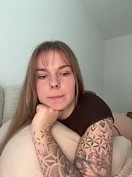 LisaFreierxx online show from May 2026 12:25:01 PM