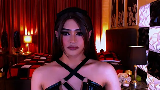 AthisaMooreTS online show from December 2025 10:09:01 AM