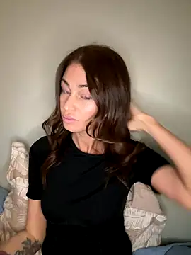 Sindy Energy online show from November 2025 02:42:01 PM