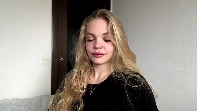 SweetAmelia69 online show from November 2025 05:39:01 AM