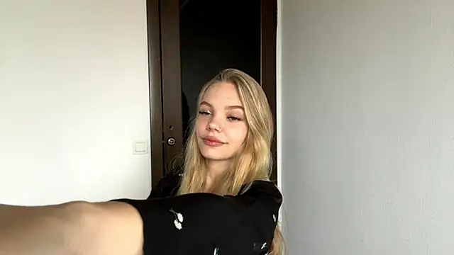 SweetAmelia69 online show from November 2025 05:55:02 AM