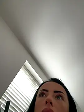 Snapshot of Bethrae25 chatting on November 2025 02:17:01 PM Bethrae25 online show from November 2025 02:17:01 PM