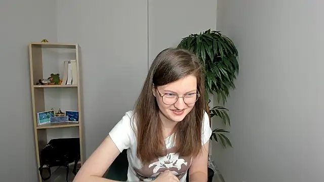 TulaLatigo online show from November 2025 06:07:02 AM