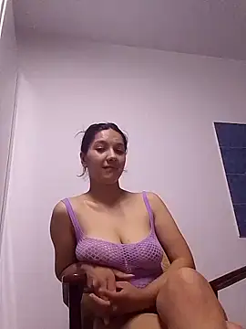 Lusandra1837lusi online show from April 2026 05:51:01 PM