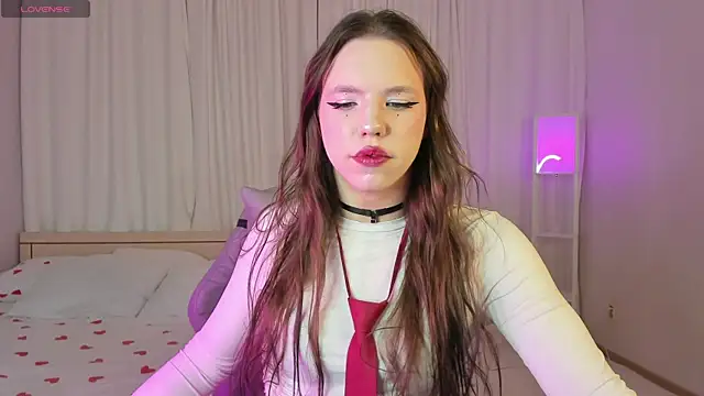 Snapshot of MadisonMongomeri chatting on November 2025 03:28:01 AM MadisonMongomeri online show from November 2025 03:28:01 AM