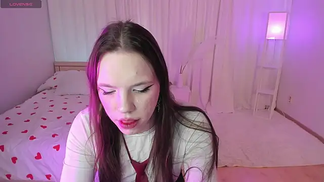 Snapshot of MadisonMongomeri chatting on November 2025 03:10:01 AM MadisonMongomeri online show from November 2025 03:10:01 AM