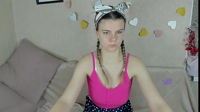 Zorianaa online show from February 2026 09:34:01 PM