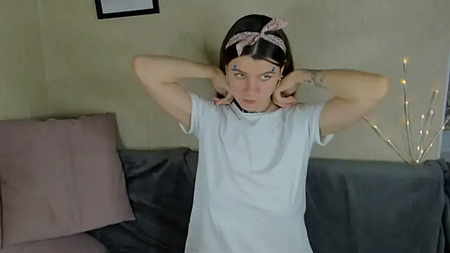 Zorianaa online show from November 2025 09:24:01 PM