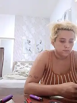 BIADELICIA1 online show from January 2026 10:30:02 AM