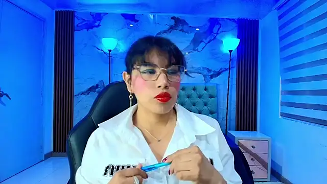 EsmeraldaChantre online show from November 2025 11:43:02 AM