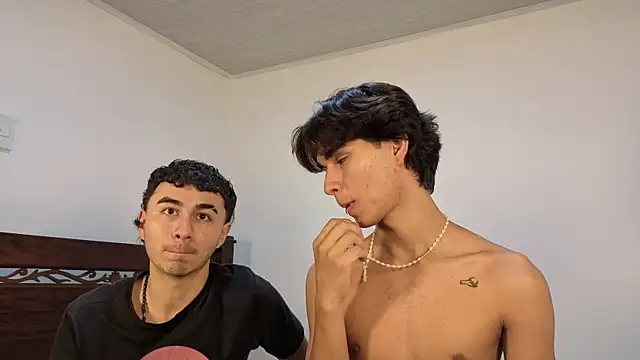 Snapshot of Raven_Eclipse chatting on November 2025 06:11:02 PM Raven Eclipse online show from November 2025 06:11:02 PM