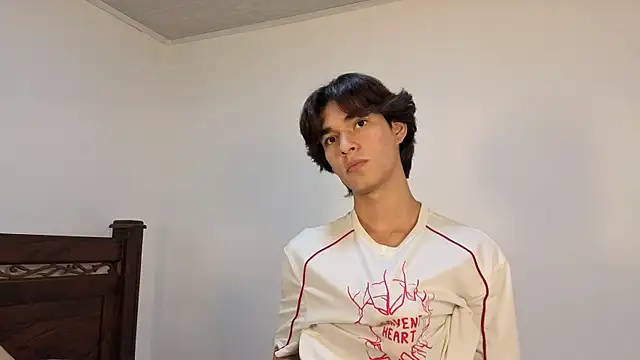 Raven Eclipse online show from December 2025 10:22:02 PM