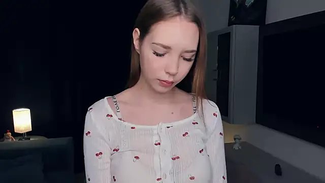 MerlePalaia online show from November 2025 08:19:01 PM