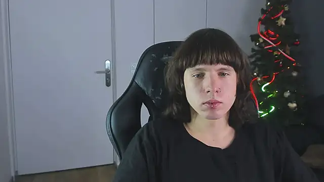 CutieKai  online show from December 2025 10:10:01 PM